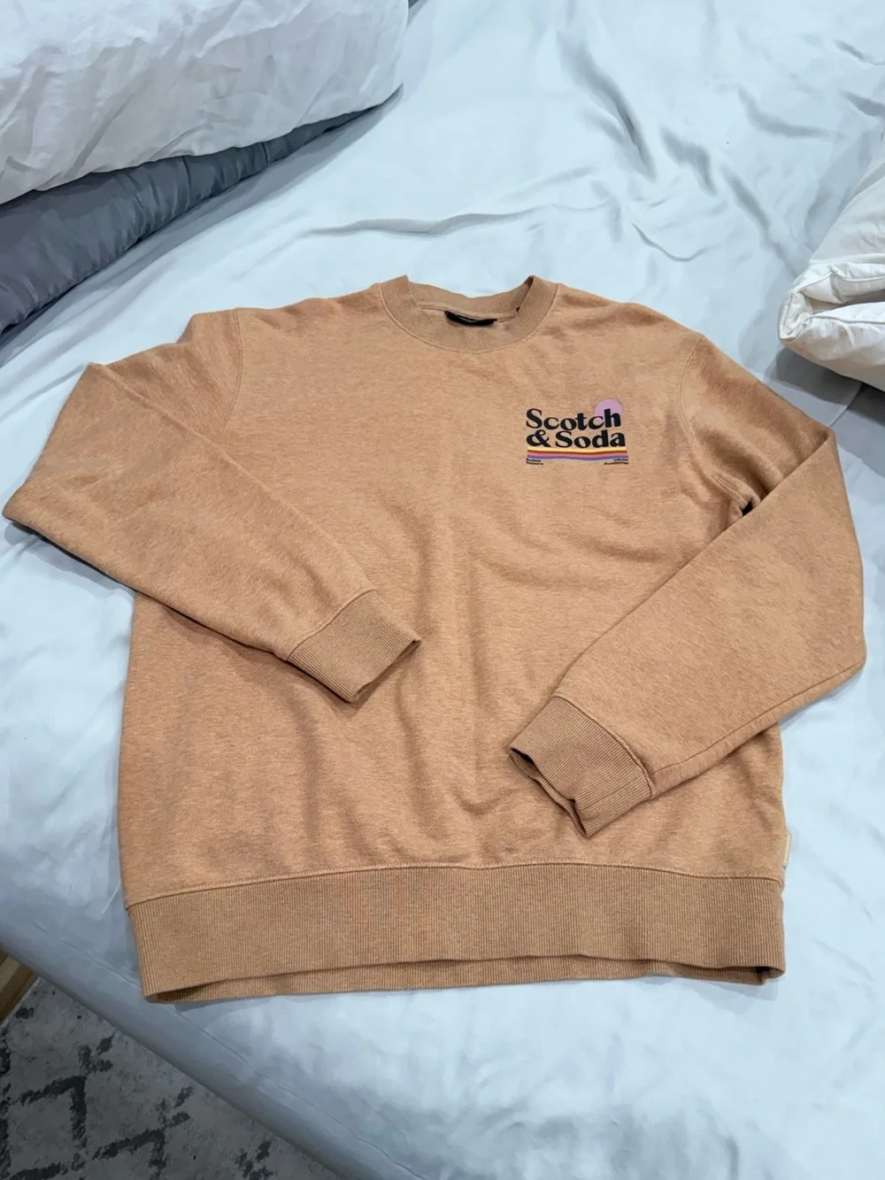 Scotch & Soda Men’s Crewneck Sweatshirt in Warm Tan with Logo